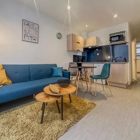 Le Lieutenant - Caserne De Bonne - L'aigle Apartment *